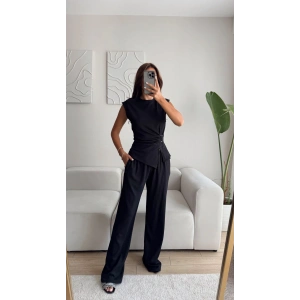 Asimetrik Aksesuarlı İkili Takım - SİYAH