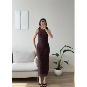 Astarlı Puantiyeli Long Elbise