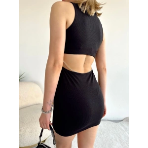 Bel Dekolte Zincirli Elbise -SİYAH