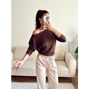 Bel Lastik Kayık Yaka Bluz - KAHVE