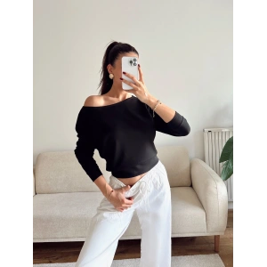 Bel Lastik Kayık Yaka Bluz - SİYAH