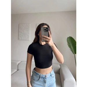 Bisiklet Yaka Basic Crop - SİYAH