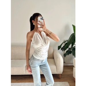 Boyun Aksesuar Degaje Bluz - BEYAZ