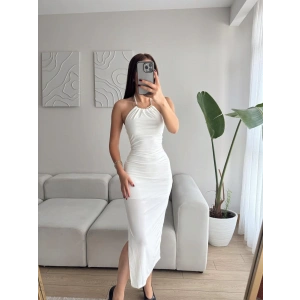 Boyun Aksesuar Yırtmaçlı Elbise - BEYAZ