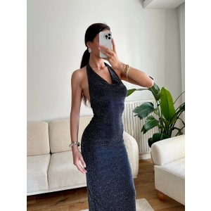 Boyun Geçmeli Simli Elbise