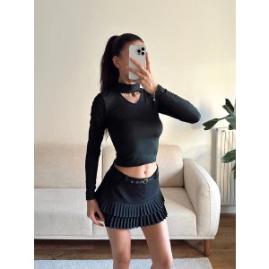 Choker Yaka Crop Bluz - SİYAH