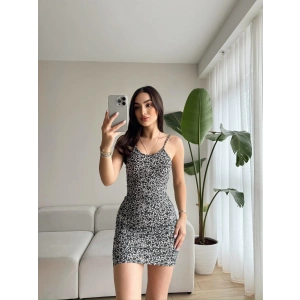 Çiçek Desen Askılı Elbise-SİYAH