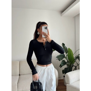 Çıtçıtlı Basic Crop - SİYAH