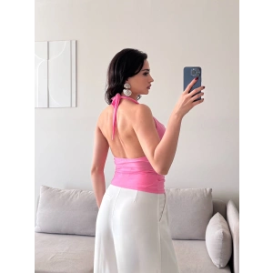 Degaje Yaka Aksesuar Crop - PEMBE