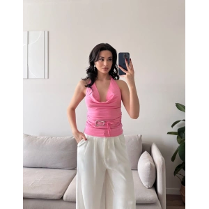 Degaje Yaka Aksesuar Crop - PEMBE