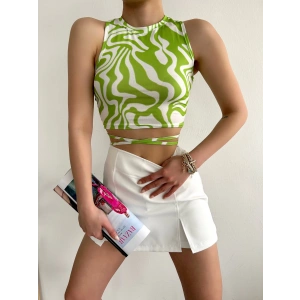 Desenli Bel Bağlamalı Crop