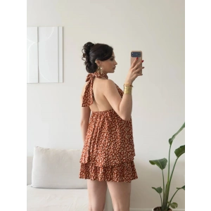 Desenli Halter Yaka Etekli Takım - KAHVE