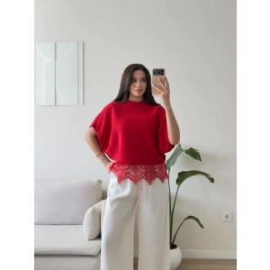 Eteği Dantel Yarasa Triko - KIRMIZI