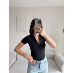 Fermuar Detay Biyeli Crop - SİYAH