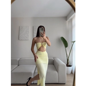 Göğüs Aksesuar Yırtmaçlı Elbise - SARI