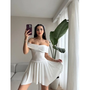 Göğüs Drapeli Şortlu Elbise - BEYAZ