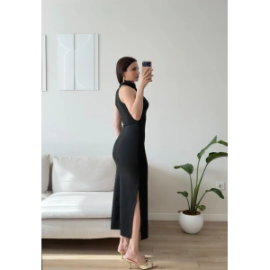 Halter Yaka Aksesuar Elbise - SİYAH