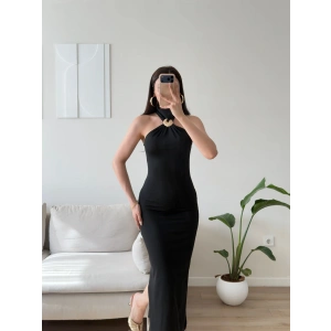 Halter Yaka Aksesuar Elbise - SİYAH