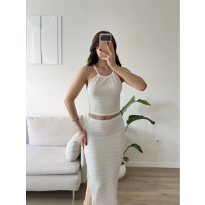 Halter Yaka Etekli Takım - BEYAZ
