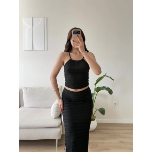Halter Yaka Etekli Takım - SİYAH