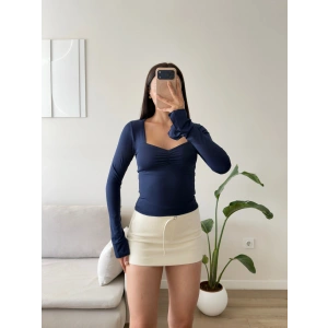 Kalp Yaka Bluz - LACİVERT