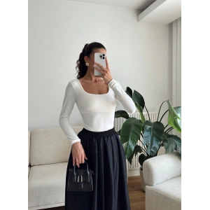 Kare Yaka Bodysuit - BEYAZ