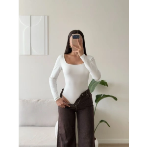 Kare Yaka Bodysuit - BEYAZ