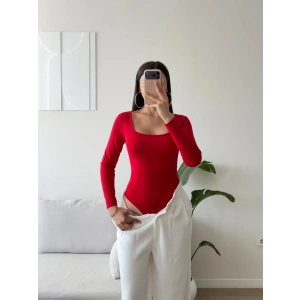 Kare Yaka Bodysuit - KIRMIZI