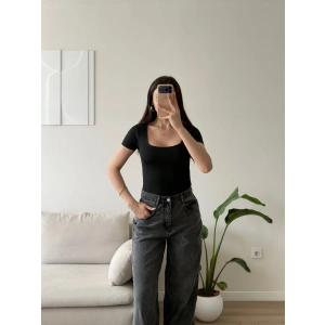 Kare Yaka Bodysuit - SİYAH