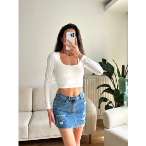 Kare Yaka Kısa Crop - BEYAZ