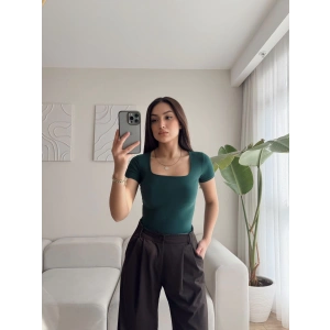 Kare Yaka Kısa Kol Crop - YEŞİL