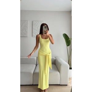 Kare Yaka Kuşaklı Elbise - SARI