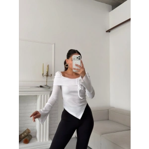 Kaşkorse Madonna Ön Büzgü Bluz - BEYAZ