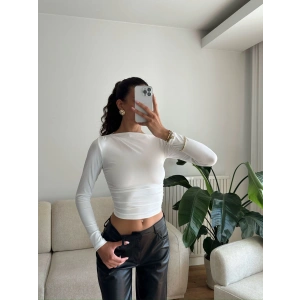 Kayık Yaka Crop - BEYAZ