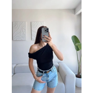 Kayık Yaka Crop - SİYAH