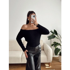 Kayık Yaka Yumoş Crop - SİYAH