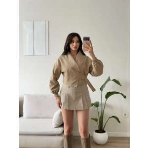 Kemerli Kruvaze Crop Ceket - BEJ