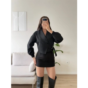 Kemerli Kruvaze Crop Ceket - SİYAH