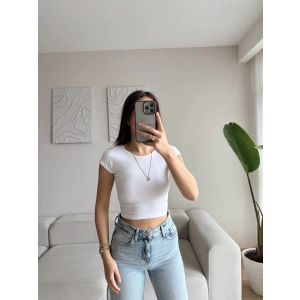 Bisiklet Yaka Basic Crop - BEYAZ