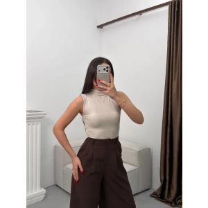 Kolsuz Halter Yaka Crop - BEJ