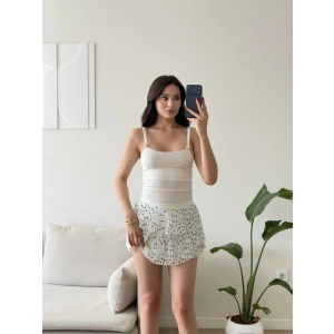 Lina Gold Aksesuar Detaylı Askılı Bluz - BEYAZ