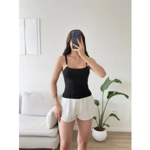 Lina Gold Aksesuar Detaylı Askılı Bluz - SİYAH