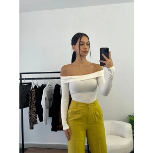 Madonna Yaka Sandy Bluz - BEYAZ