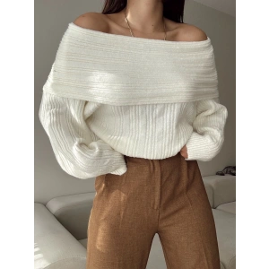 Madonna Yaka Şardonlu Kazak - EKRU