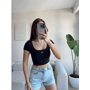 Marka Kare Yaka Crop - SİYAH