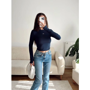 Marka Parmak Geçmeli Basic Crop - LACİVERT