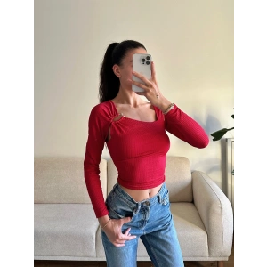 Metal Tokalı Fit Bluz - KIRMIZI