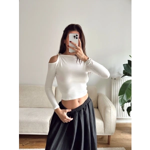 Omuz Aksesuar Crop - BEYAZ