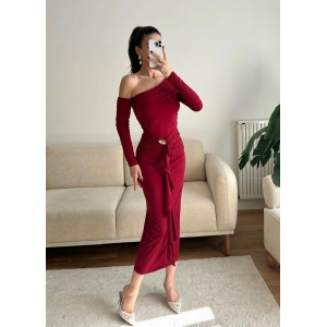 Omuz Dekolte Aksesuar Elbise - BORDO