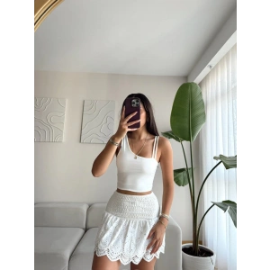 Omuz Dekolte Çift Askılı Crop-BEYAZ